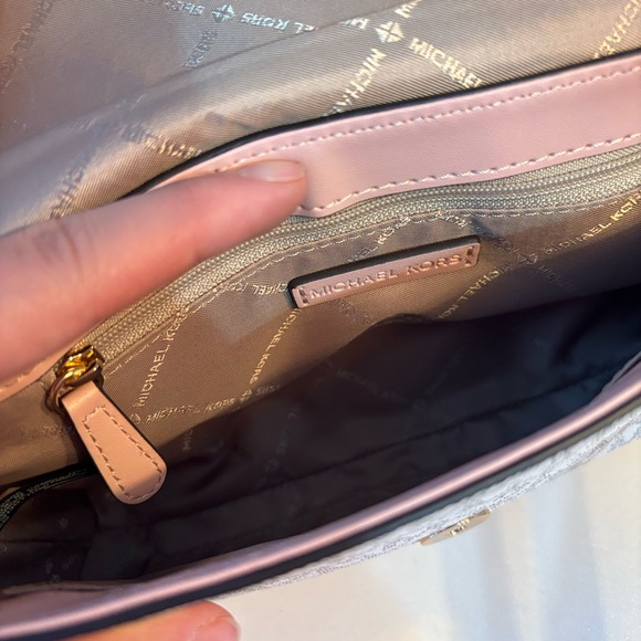 Michael Kors Metallic Pink Shoulder Bag - Picture 3 of 5